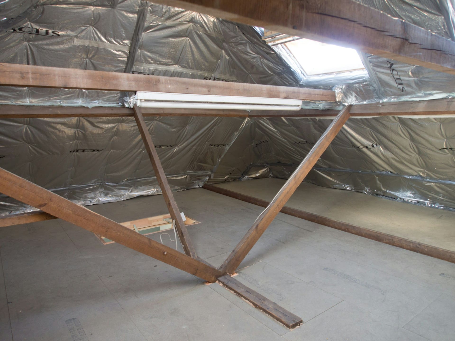 Loft Lighting Ideas Making Your Loft Usable Storage Space With Lighting (1)